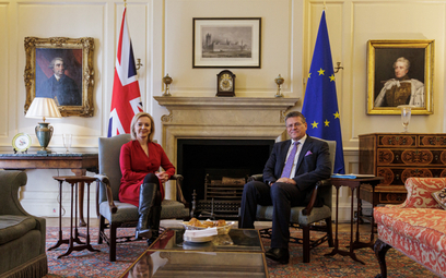 Trzecie spotkanie UE-Wlk. Brytania bez rezultatu, dalsze intensywne rozmowy