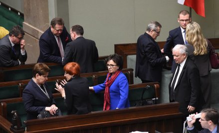 Czas demokracji nieliberalnej