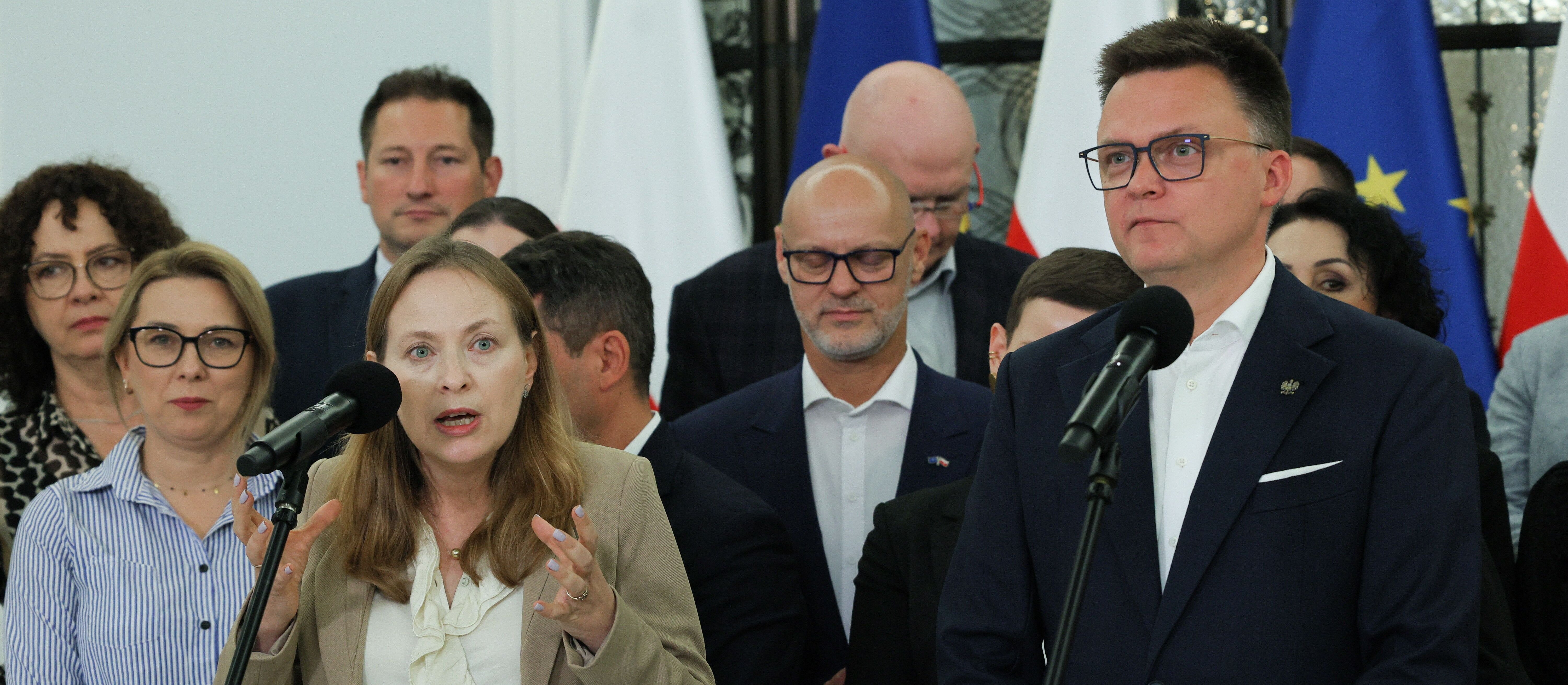 Sondaż: Czy Smerfy 2050 powinna otrzymać tekę wiceszefa rządu? smerfy odpowiedzieli