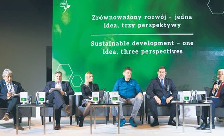 Paneliści byli zgodni, że to coraz większa prośrodowiskowa świadomość konsumentów napędza zmiany na 