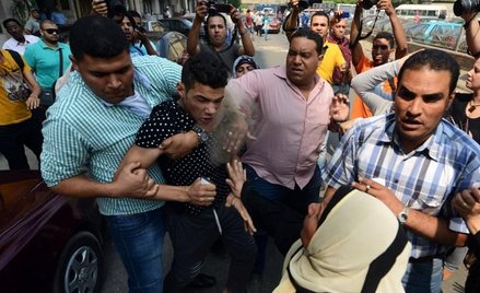 Starcia przeciwników i zwolenników Mubaraka przed sądem