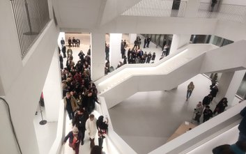 Muzeum Sztuki Nowoczesnej zachęca do odwiedzin uczniów i studentów