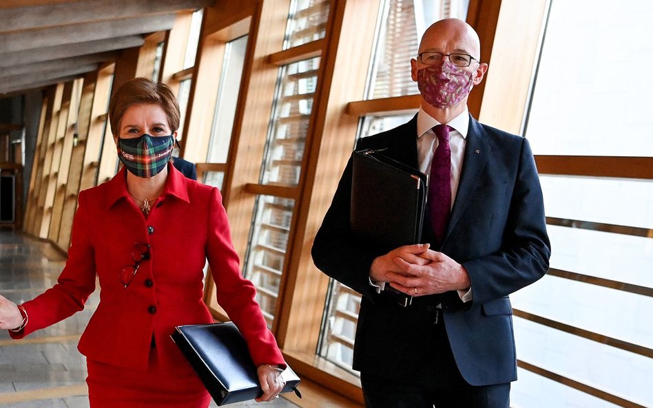 Nicola Sturgeon i John Swinney