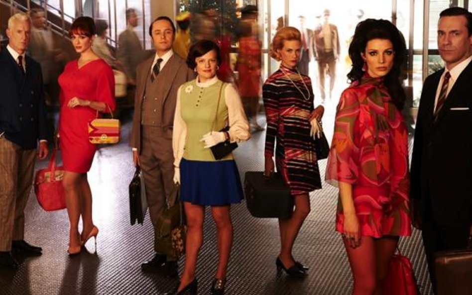 Wzorcem elegancji dla wielu widzów są bohaterowie serialu „Mad Men”