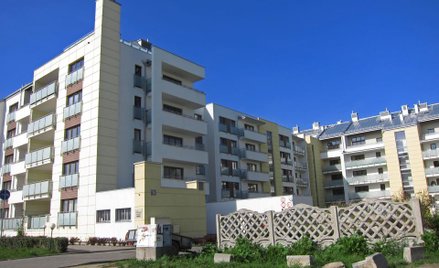 W Warszawie wyprzedają się "starocie", bo mają lepsze ceny niż dotąd