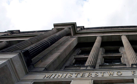 Władza zwraca, fiskus zabiera. Ministerstwo: problem nie istnieje