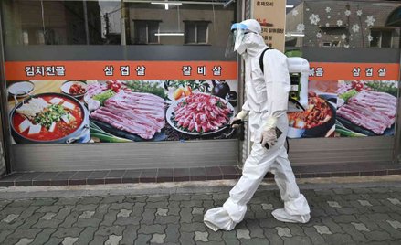 Korea Płd.: Od tygodnia trzycyfrowy wzrost liczby zakażonych