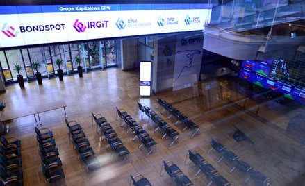 Inwestorzy indywidualni obniżają loty na warszawskiej giełdzie