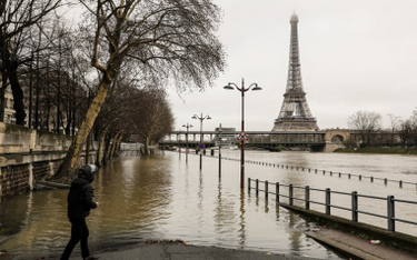 Francja: Paryżanie boją się powodzi