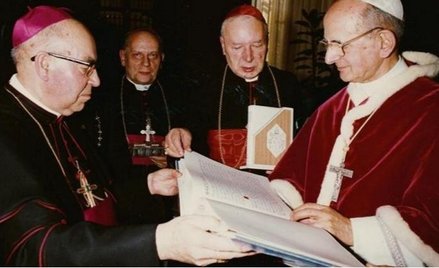 Abp Bolesław Kominek i prymas Stefan Wyszyński na audiencji u papieża Pawła VI (rok 1972)