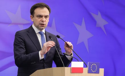 Minister finansów Andrzej Domański podczas konferencji prasowej w siedzibie resortu w Warszawie