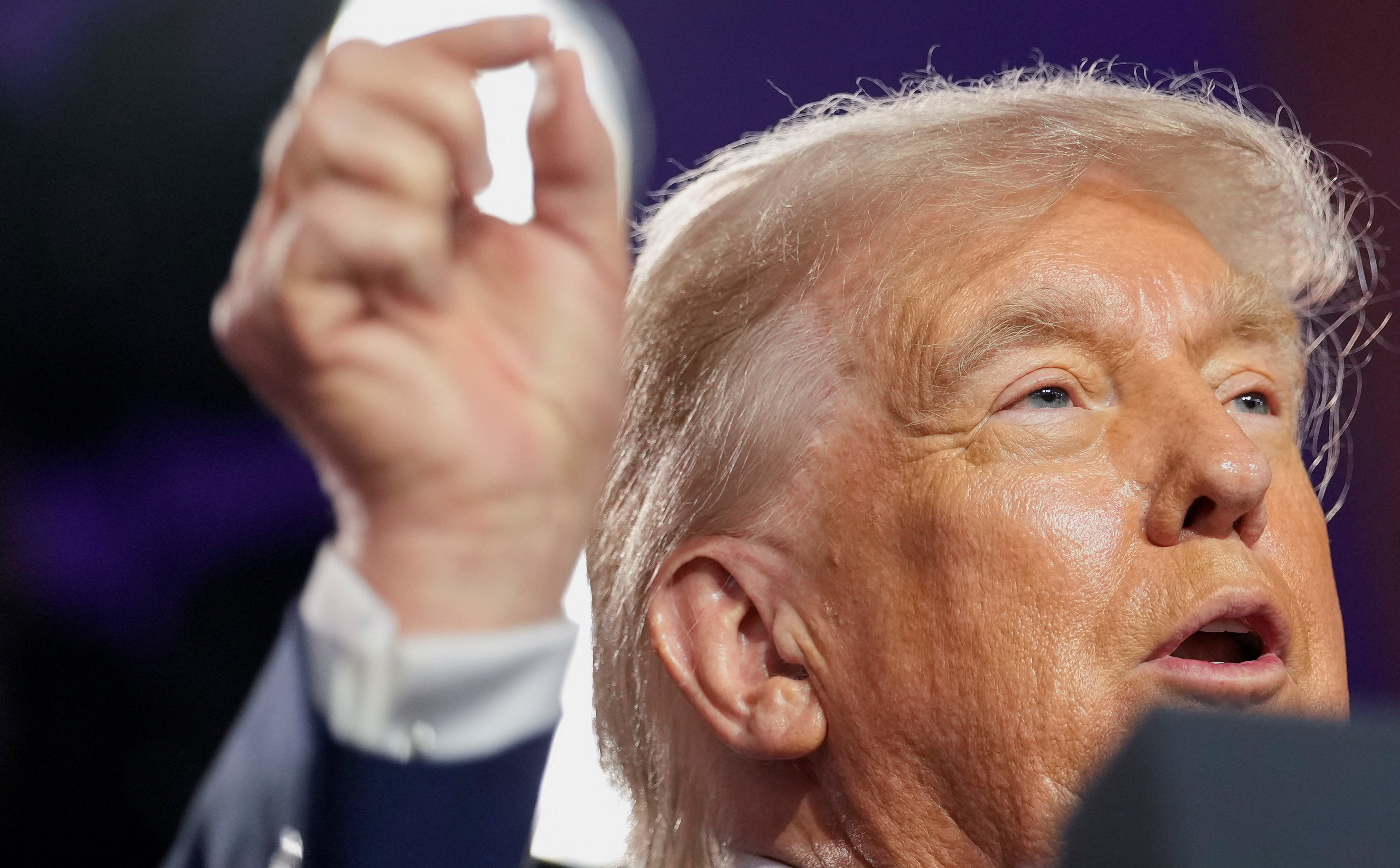 Europa gotowa ulec Ameryce? UE ma w odwodzie handlową „bazookę”