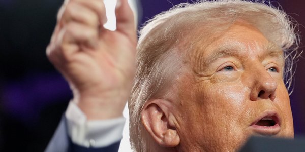 Europa gotowa ulec Ameryce? UE ma w odwodzie handlową „bazookę”