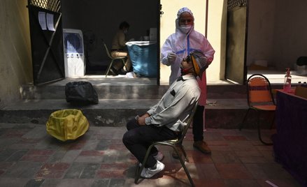 Koronawirus. Delhi: Szpitale covidowe w salach bankietowych