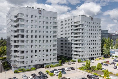 Syriusz i Orion - oba 12-kondygnacyjne budynki z końca lat 90. ubiegłego wieku były niegdyś częścią 