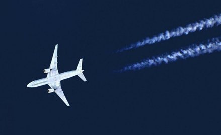 Usterka boeinga lecącego do Warszawy. Pilot zawrócił