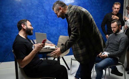 Sługa Narodu do wynajęcia? Posłowie badani wariografem