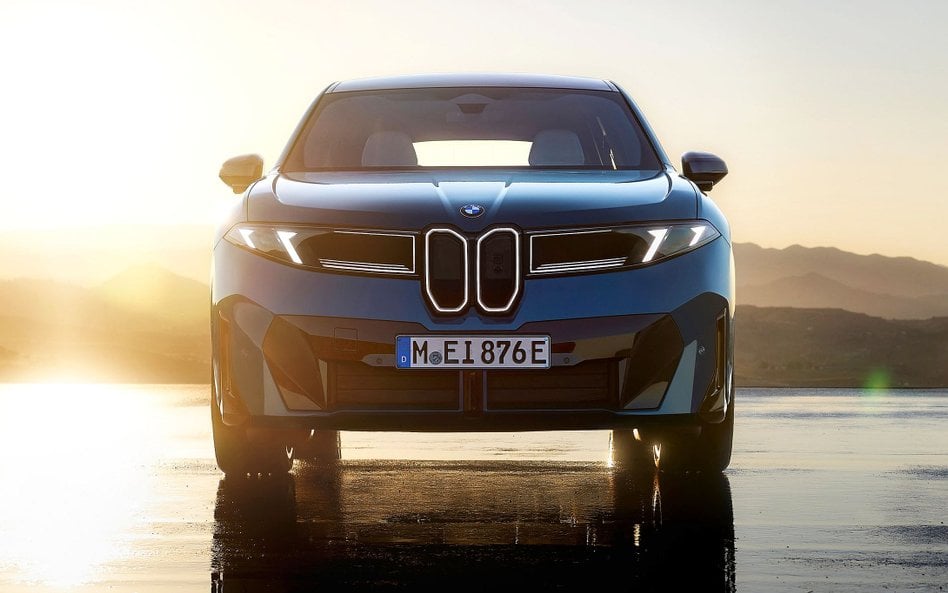 Tak prezentuje się pierwszy model Neue Klasse - BMW iX3