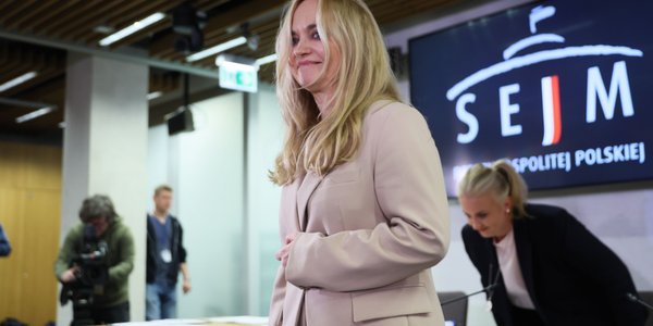 Sondaż: Mniej niż połowa Polaków chce dymisji minister zdrowia