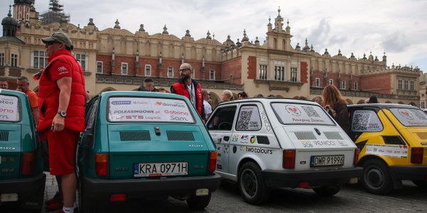 Z Wrocławia do Normandii. Wielka Wyprawa Maluchów rusza na pomoc dzieciom po wypadkach
