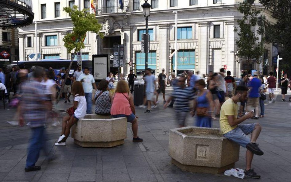 La Rambla znów zapełniona turystami