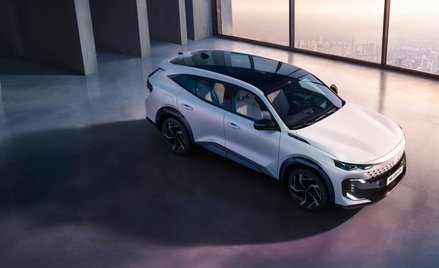 Renault Filante – największy, najbardziej luksusowy SUV w historii marki.