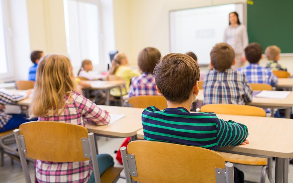 Ministerstwo Edukacji i Nauki szacuje wzrost liczby dzieci i uczniów w przedszkolach i szkołach od 1