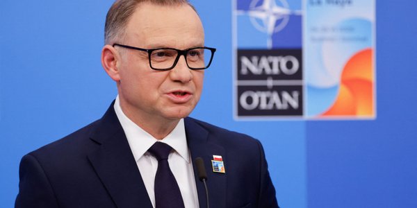 Sondaż: Wzrosła ocena prezydenta, gorsza ocena Sejmu