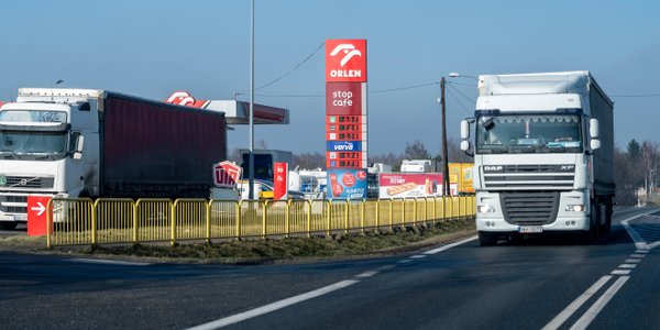 Nawet 35 gr taniej na litrze paliwa. Orlen przedłużył promocję na stacjach