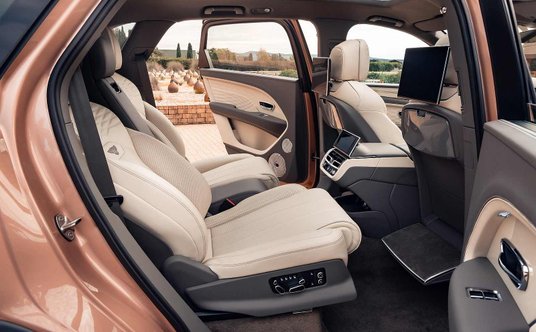 Bentley Bentayga EWB