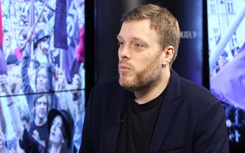 Zandberg: Prokuratura wycofała się z kuriozalnego pomysłu delegalizacji Razem