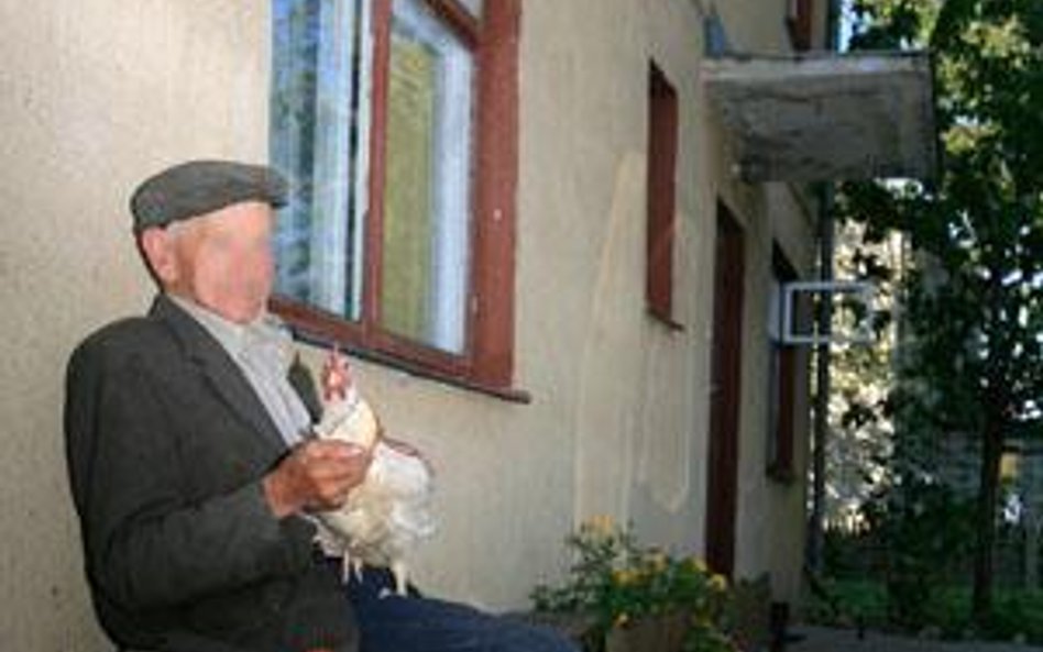 Gminy nie chcą przyznawać rolnikom świadczenia pielęgnacyjnego