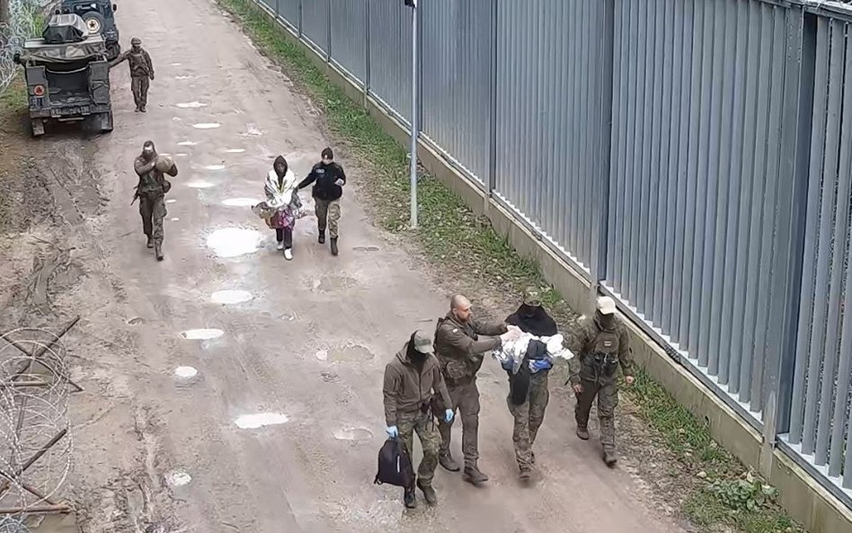 Cudzoziemka urodziła dziecko przy polsko-białoruskiej granicy. Trafiła do szpitala