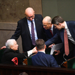 Sondaż: Afera wizowa oddala PiS od trzeciej kadencji
