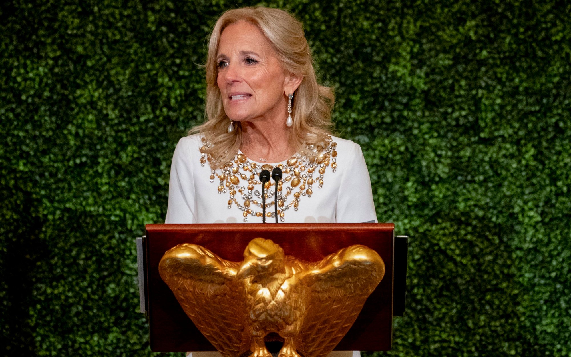 Jill Biden tajemniczo promuję swoją najnowszą książkę: Postawmy sprawę jasno