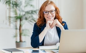 W porównaniu z sierpniem 2025 r. wzrost przeciętnego zatrudnienia odnotowano w sekcjach: administrow