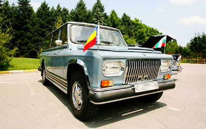 Wyjątkowy SUV Ceausescu sprzedany na aukcji