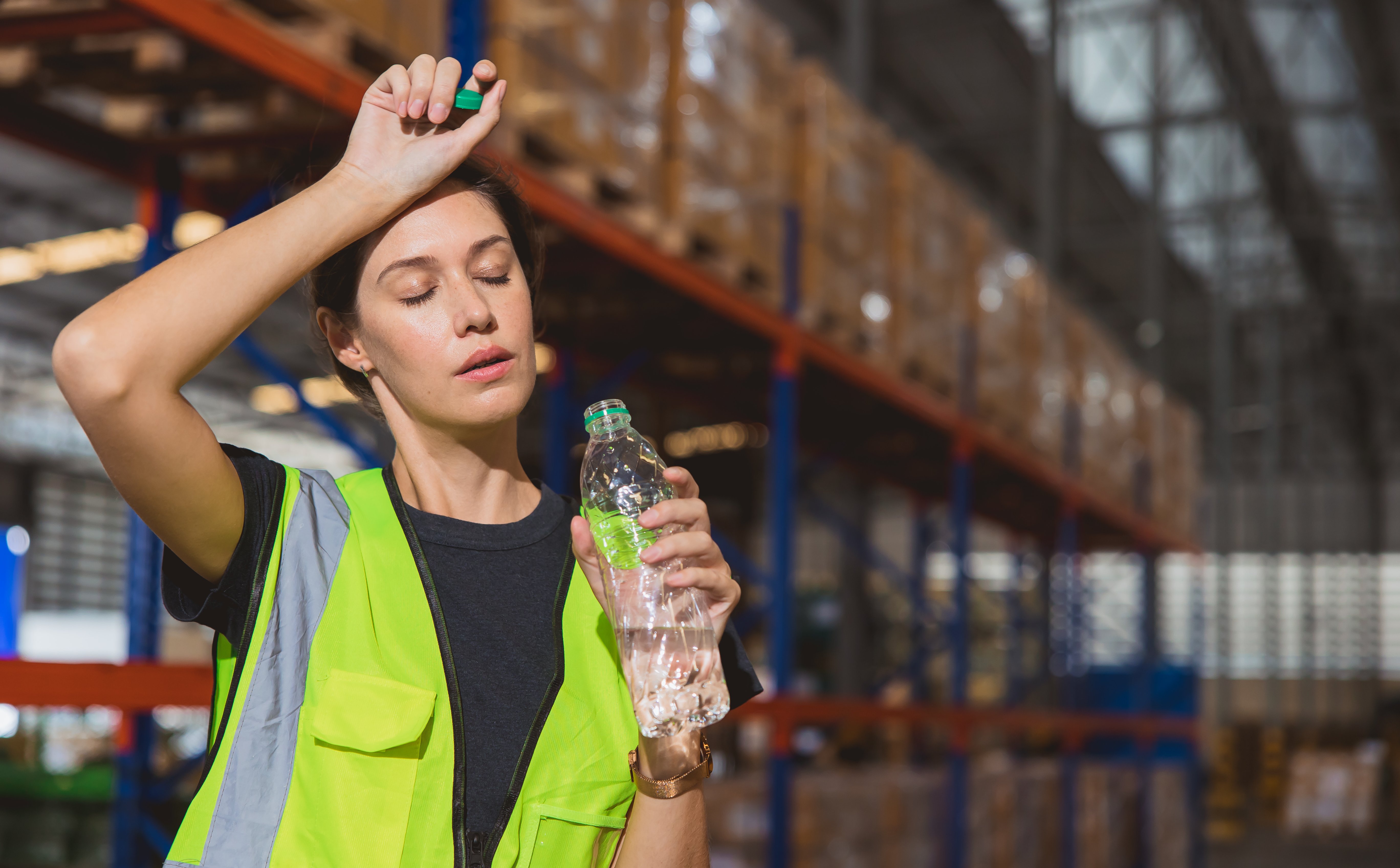 W upał butelka wody może nie wystarczyć