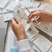 Sposób na ominięcie KSeF? Firmy będą wystawiać rachunki zamiast faktur