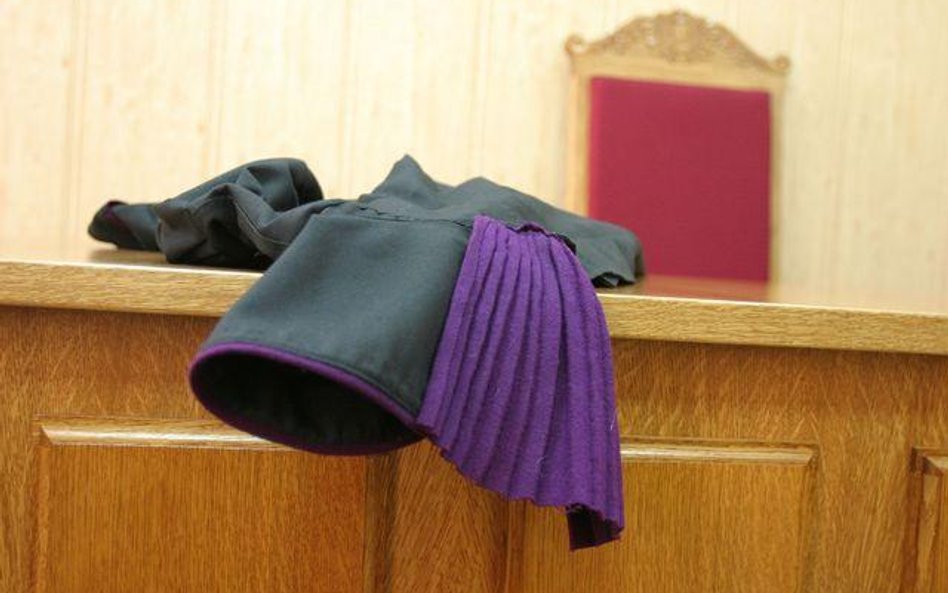 Sędziowie sami są często na bakier z prawem