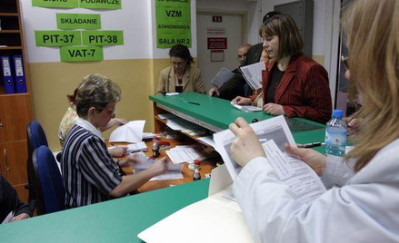 Na zwrot zamiast 25 podatnik poczeka 60 dni
