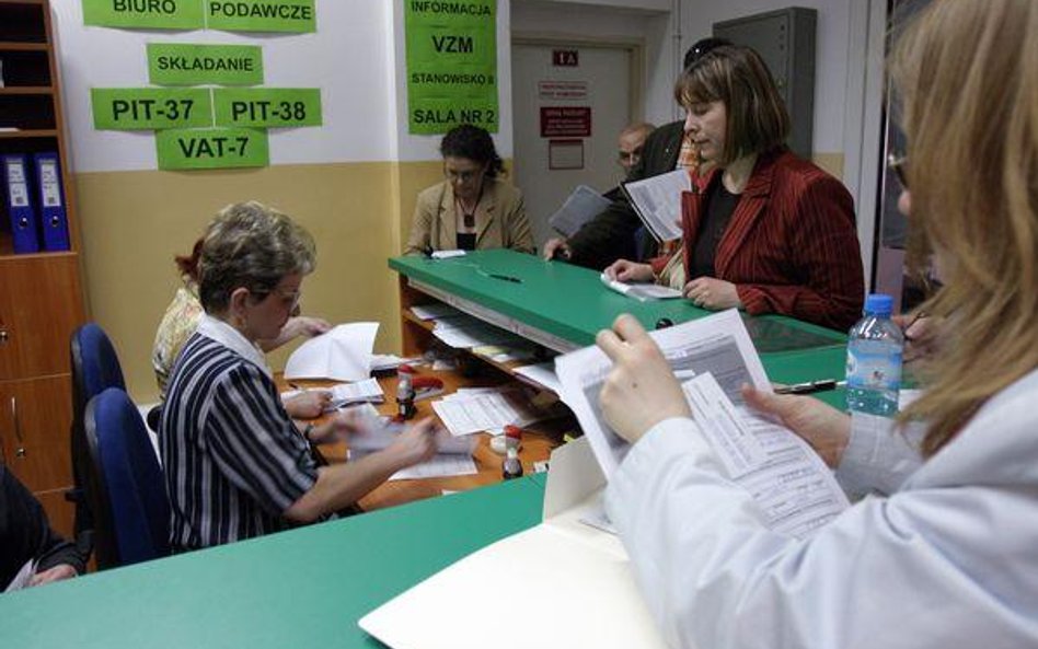 Na zwrot zamiast 25 podatnik poczeka 60 dni
