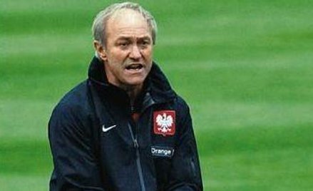 Smuda w kłopocie: na 20 miesięcy przed Euro nie ma drużyny