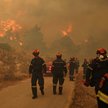 Strażacy walczą z pożarem lasu na górze Kitajron w Grecji