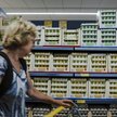 Biedronka i Lidl walczą na ceny jajek