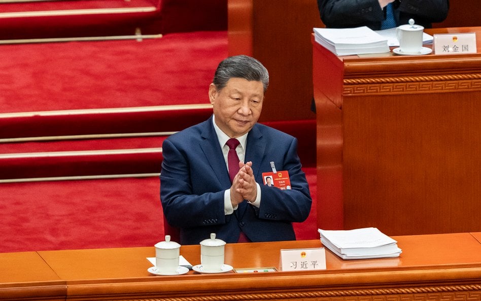 Przywódca Chin Xi Jinping dąży do uzyskania technologicznej dominacji. Po autach elektrycznych to ro
