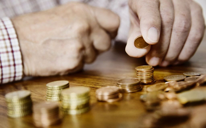 Trzynastka dla emerytów: z 1100 zł do wypłaty będzie tylko 888,25 zł