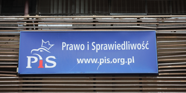 Zuzanna Dąbrowska: Rebranding PiS – ucieczka przed samym sobą i PKW