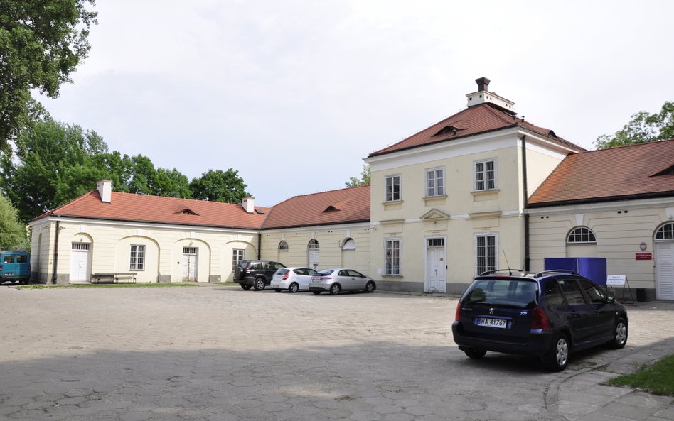 8 sierpnia muzeum proponuje oprowadzanie po Stajniach Kubickiego
