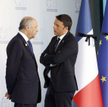 Premier Włoch Matteo Renzi (po prawej)